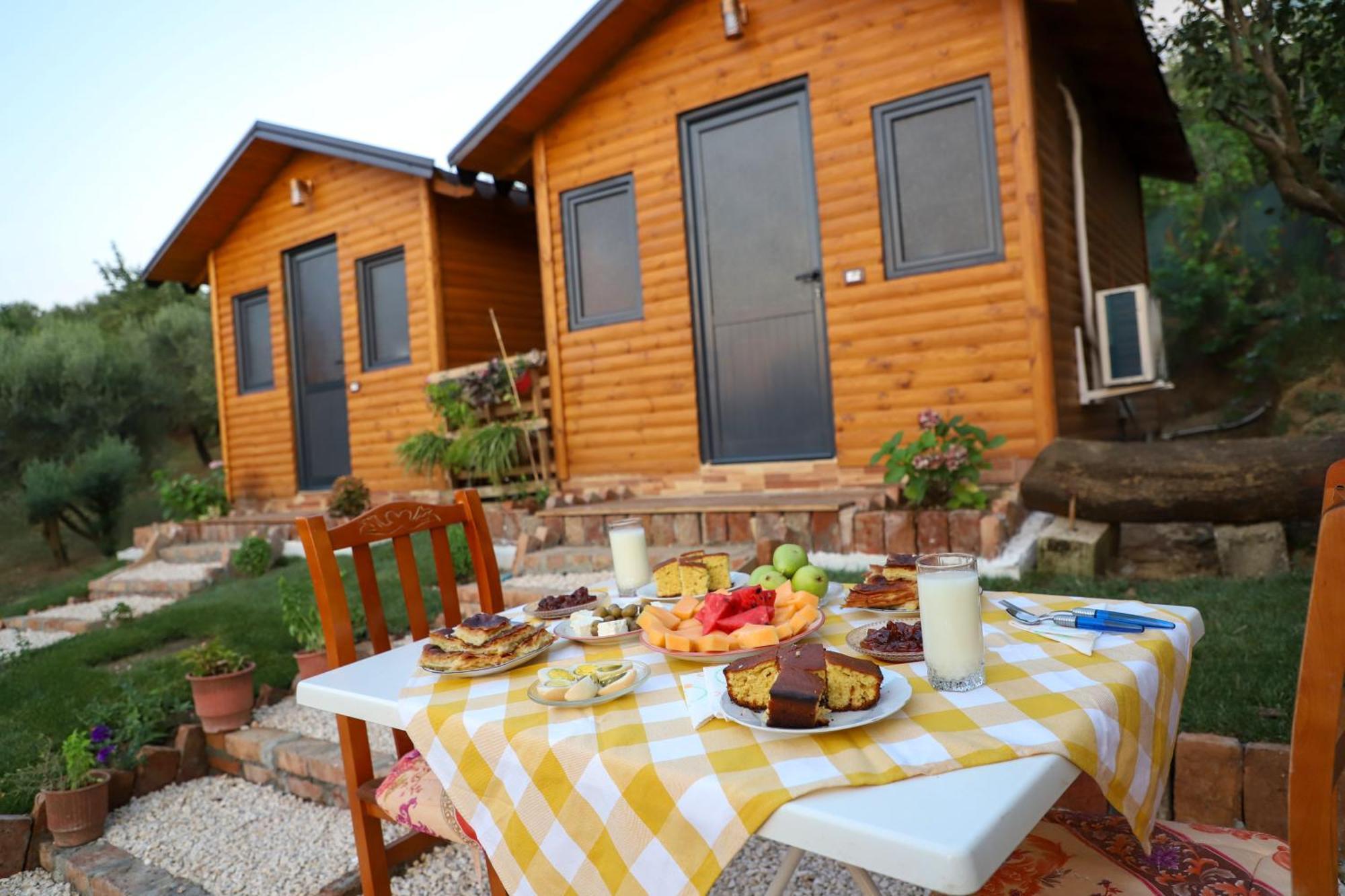 Bujtina Musta Guest House Berat Exterior photo